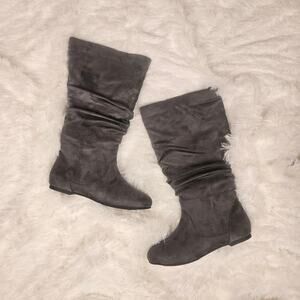 Journee Rebecca Boots Grey Suede Slouch Flats NWT W8.5